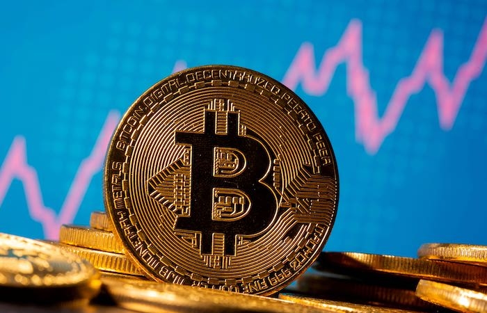 Bitcoin phục hồi đáng kể sau 10 tháng giảm sâu
