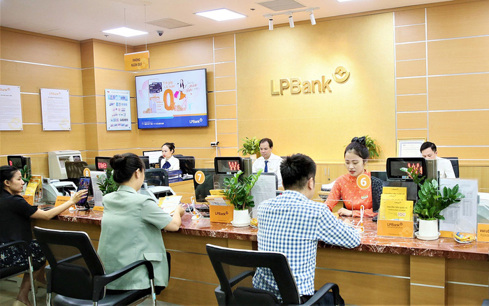 LPBank: Tăng trưởng tín dụng cao bất ngờ, thu lợi nhuận hơn 1.200 tỷ
