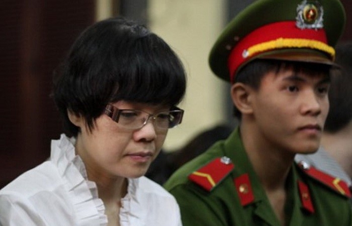 Hoãn phiên tòa xét xử ‘siêu lừa’ Huỳnh Thị Huyền Như