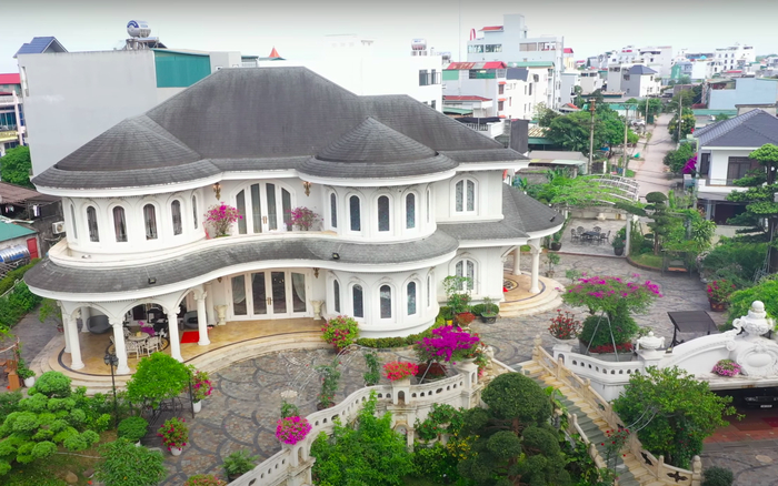 Biệt thự 500 tỷ của đại gia Quảng Ninh: Trang hoàng như cung điện