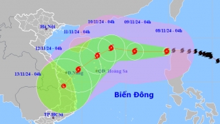 Bão Yinxing giật cấp 17 đi vào Biển Đông, trở thành cơn bão số 7