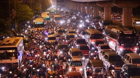 Hà Nội sẽ thu phí ôtô, cấm xe máy để đẩy mạnh vận tải công cộng