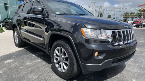 Fiat Chrysler triệu hồi hàng trăm nghìn xe do lỗi kết nối điện