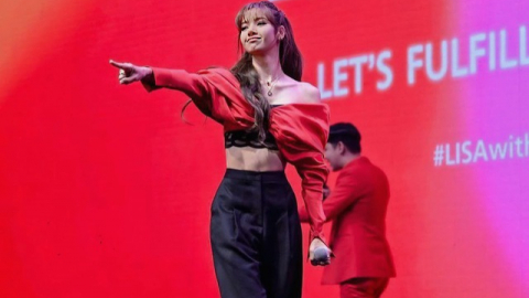 Lisa (BlackPink) diện thiết kế mới của Công Trí