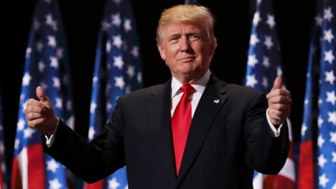 Tổng thống Trump đưa điều kiện giảm thuế quan cho các quốc gia
