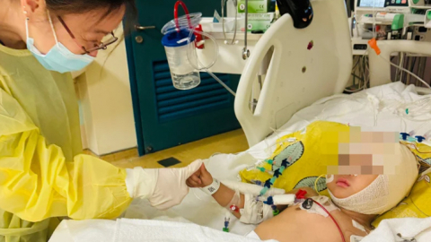 Mẹ bé Bắp và Phạm Thoại có thể đối mặt với pháp luật nếu không minh bạch