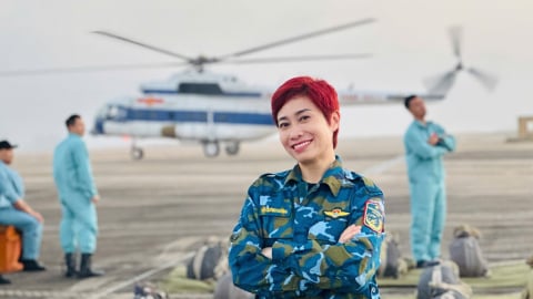 Khóa nhảy dù chỉ tuyển dưới 100 người mỗi năm: Vượt sợ hãi, chạm giấc mơ bầu trời 