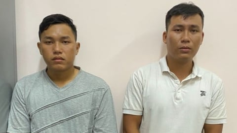 TP HCM: Bắt 2 anh em ruột cướp tiệm vàng ở Hóc Môn