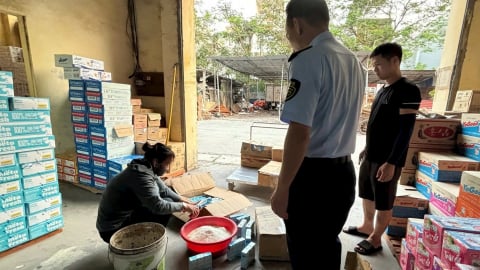 Hải Dương: Tiêu hủy hơn 400 sản phẩm sữa bột và sữa nước nhập lậu