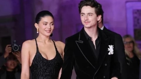 Timothée Chalamet và bạn gái tỷ phú Kylie Jenner lần đầu sánh vai trên thảm đỏ