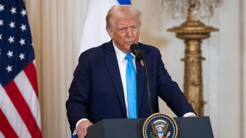 Tổng thống Trump neo mức thuế quan 10% nhưng cho phép ngoại lệ