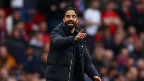 HLV Amorim 'buông' Ngoại hạng Anh để giành Europa League
