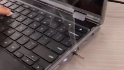 Cháy laptop vì làm theo thử thách độc hại trên TikTok