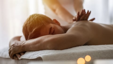 Phó giáo sư Đại học bị bắt vì điều hành cơ sở kinh doanh tình dục