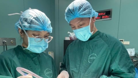 Ca mổ não khi còn tỉnh cứu người đàn ông chấn thương đầu