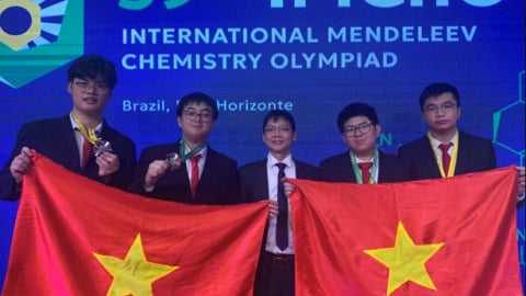 Việt Nam giành cú đúp huy chương vàng tại cuộc thi Hóa học 'khó nhất hành tinh'