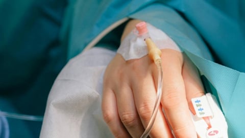 Trung Quốc bùng phát dịch COVID-19 trở lại, chuyên gia cảnh báo đỉnh dịch
