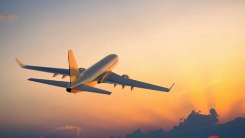 Việt Nam có hãng hàng không thứ 7, Thủ tướng yêu cầu nghiên cứu đề xuất đường sắt cao tốc của VinSpeed