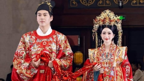 Cô gái Việt gây sốt với bộ ảnh cưới đẹp như phim với chồng Trung Quốc