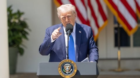 Tòa án bác bỏ thuế quan của Tổng thống Trump, Nhà Trắng khẩn trương kháng cáo