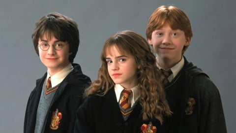 Loạt phim Harry Potter: Hành trình ghi dấu thành tích vang dội 