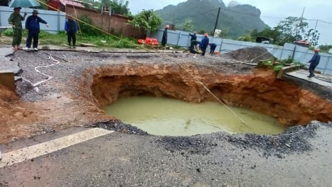 Bắc Kạn: 'Hố tử thần' tiếp tục mở rộng, 10 ngày chưa tìm thấy người mất tích