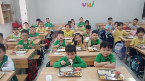 Hà Nội dự chi hơn 3.000 tỷ đồng hỗ trợ bữa ăn bán trú cho học sinh tiểu học