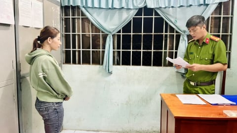 Đánh chết hàng xóm vì chuyện đi tiểu tiện của chó