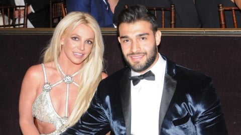 Britney Spears công khai chỉ trích nặng nề hai tình cũ