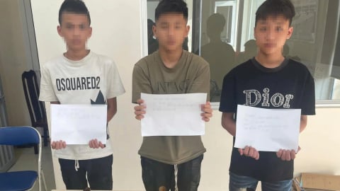 Hà Nội: Bắt nhóm 3 thiếu niên mang hung khí đi cướp trong đêm