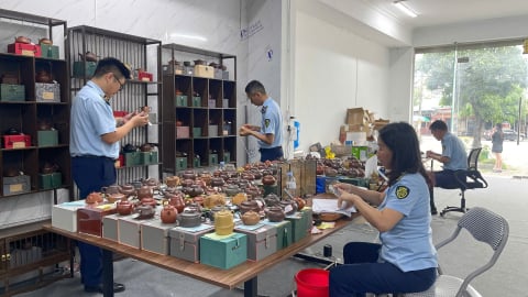 Liên tiếp phát hiện hàng lậu, hàng giả tại Quảng Ninh và Kiên Giang