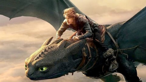 ‘Bí kíp luyện rồng’ live-action thống trị phòng vé Việt