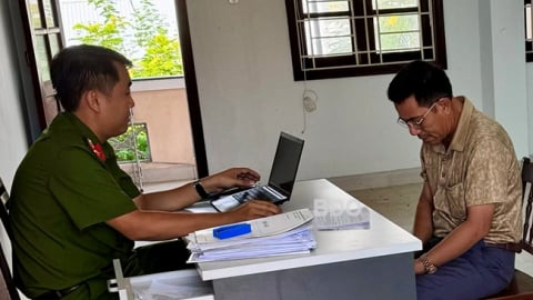 Khởi tố giám đốc sản xuất hàng trăm kg cà phê giả
