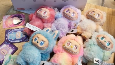 Đế chế giá ảo Labubu sụp đổ: Hàng chính hãng ra tay, giới đầu cơ 'khóc ròng'