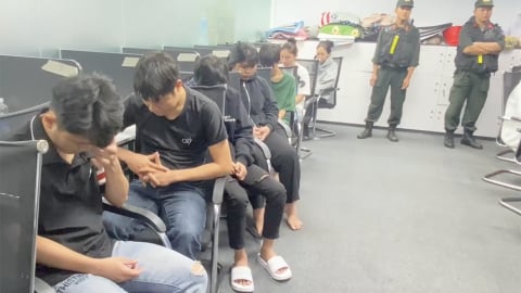 Gọi điện mời nhận quà, lừa đảo hàng trăm tỷ đồng của người già