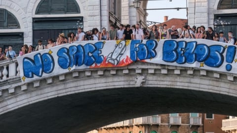 Đám cưới thế kỷ của Jeff Bezos tại Venice gây phẫn nộ, buộc phải chuyển địa điểm