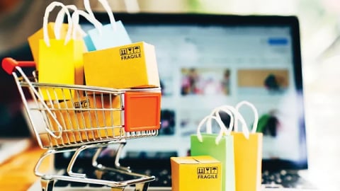 Người Việt chi hơn 1 tỷ USD mỗi tháng mua sắm online
