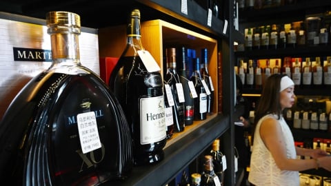Trung Quốc trả đũa EU: Sau xe điện, rượu brandy chịu đòn trả đũa