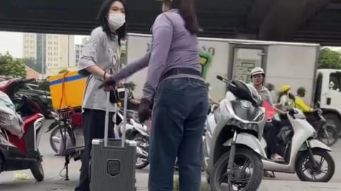 Hà Nội: Xử phạt người bán trà đá gây sự với cô gái đợi xe