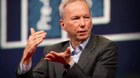 Cựu CEO Google: Thế giới sẽ đối mặt nguy cơ chưa từng có khi Siêu trí tuệ nhân tạo xuất hiện