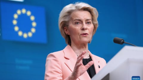 Tổng thống Trump áp thuế nặng 30%, EU cảnh báo trả đũa