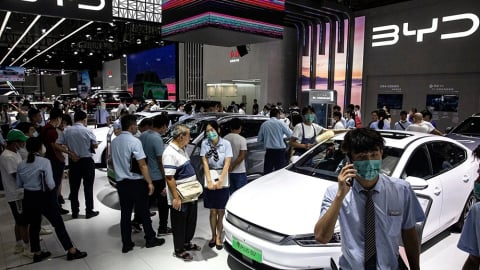 Hàng loạt hãng xe vướng nghi án rút ruột trợ cấp xe điện