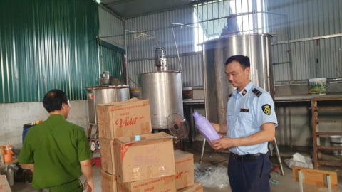 Phạt 180 triệu đồng công ty sản xuất nước giặt, nước rửa chén giả nhãn hiệu nổi tiếng