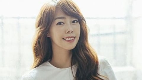 Nữ ca sĩ Lee Min của nhóm As One đột ngột qua đời ở tuổi 46