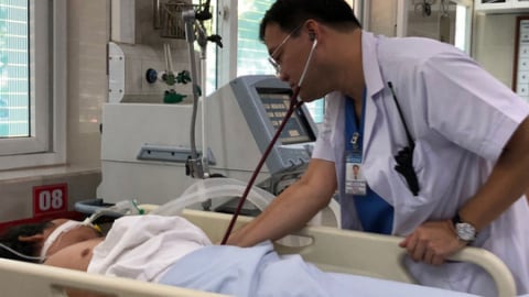 Nắng nóng đến đột quỵ