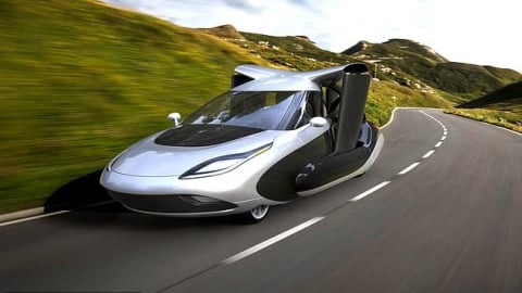 Chiếc ô tô bay đầu tiên trên thế giới sẽ được bày bán tại Mỹ vào tháng tới