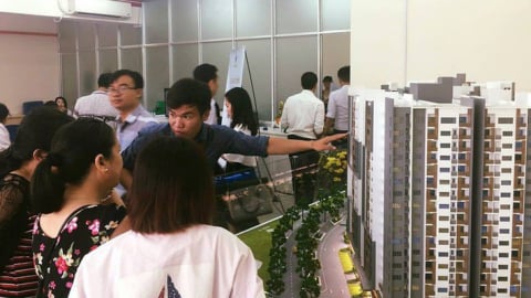 Nhà đất Hà Nội và Tp.HCM cùng “ế”