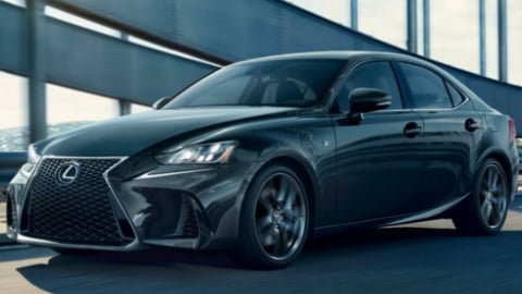 Lexus IS 300 F Sport thêm phiên bản đặc biệt Black Line
