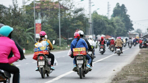 Những lưu ý để lái xe máy vượt trăm km về quê đón Tết an toàn 