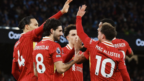 Ai cản nổi Liverpool vô địch Premier League mùa này?